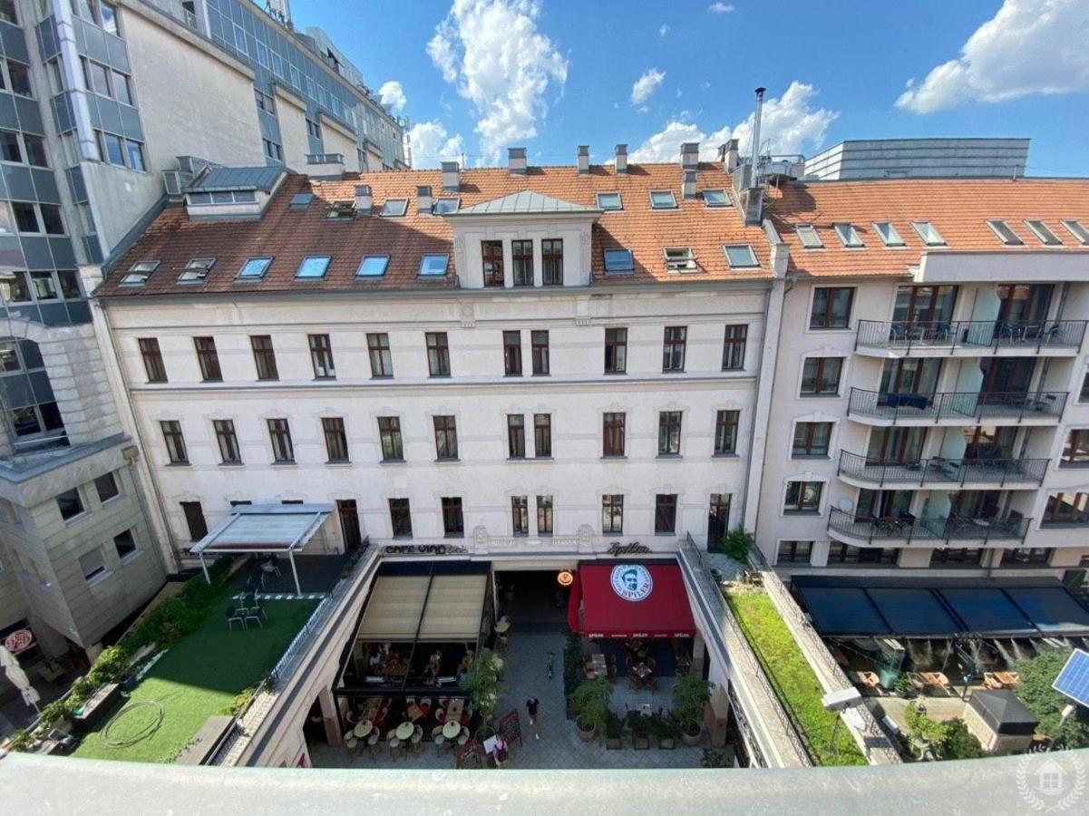 Downtown Gozsdu Vibe Apartments Budapest Esterno foto